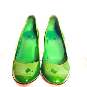 Gucci 🍏Women's vintage Green Patent Pumps size 10
